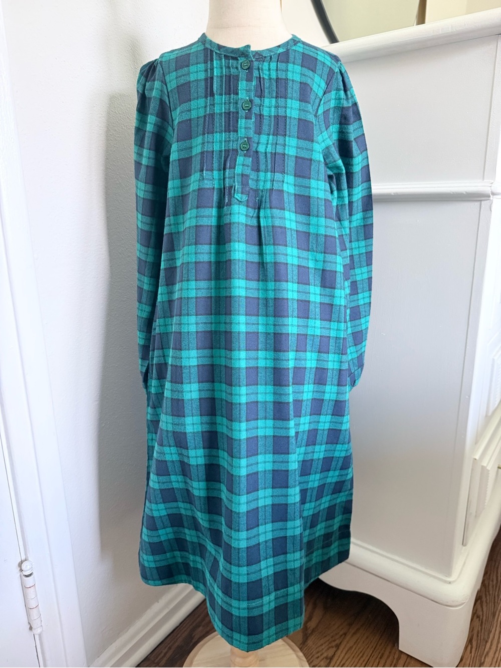 NWT Petite Plume Plaid Flannel Nightgown Girls Size 6 Luxury Sleepwear